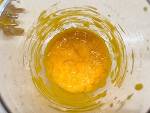 Step 1 of the mango ice cream egg-free recipe that can be done in less than ten minutes