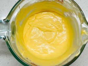Step 4 of the mango ice cream egg-free recipe that can be done in less than ten minutes