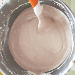 Step 9 of the egg-free version of chocolate ice cream (consuming whipped cream)