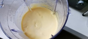 The practice step 2 of mango ice cream without ice slag